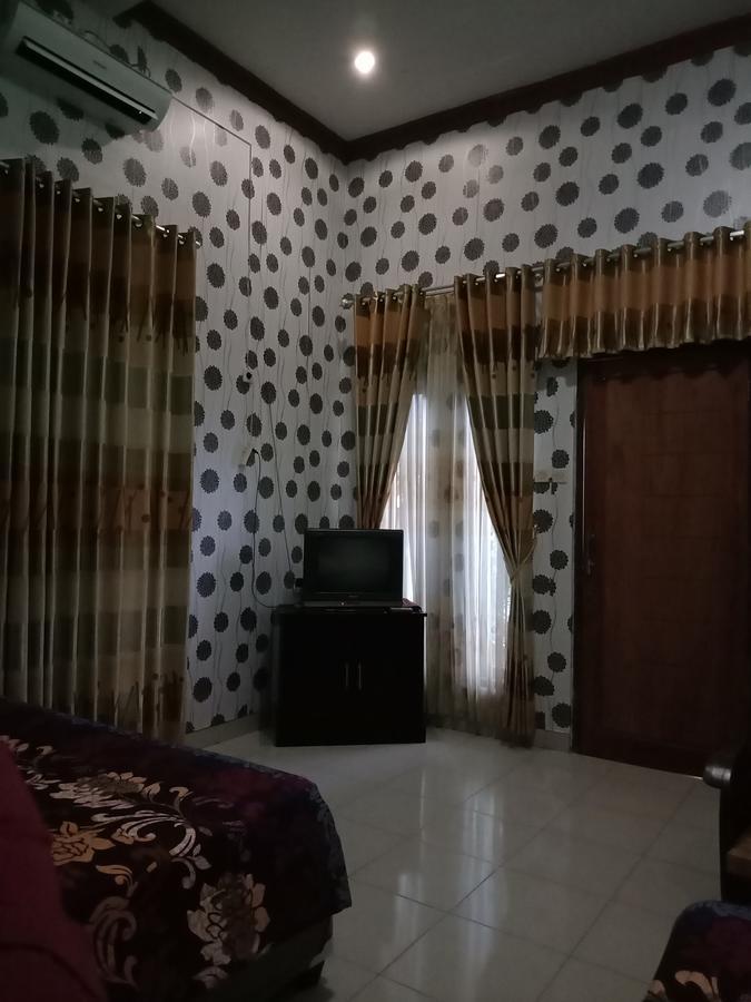 Penginapan & Guest House Mbok Dhe Borobudur Магеланг Экстерьер фото